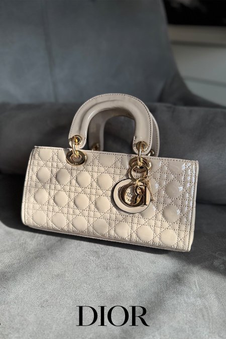 شنطة - LADY Dior / تركي المنشا كواليتي عالي  - بيج / لمعة